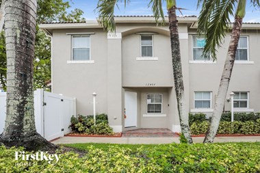 12497 Sw 53 Street 3 Beds House for Rent - Photo Gallery 1