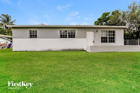 1250 NE 207Th Ter 3 Beds Apartment for Rent
