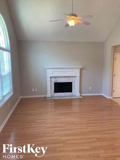 1253 Waymar Court SW 3 Beds Apartment for Rent