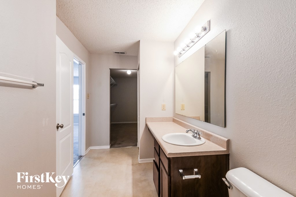 12663 Republic Drive 4 Beds House for Rent - Photo Gallery 9