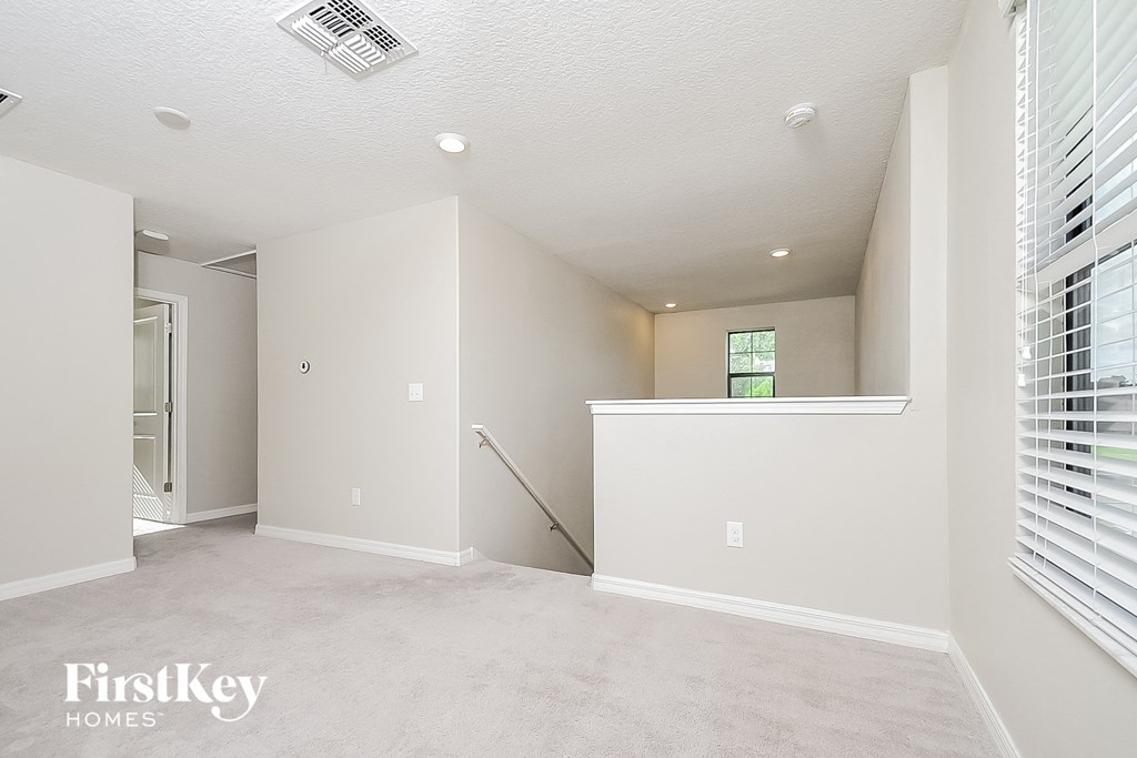 the living room and dining room are spacious and clean