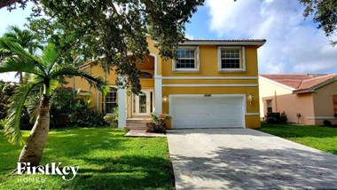 12700 Sw 18 Street 4 Beds Apartment for Rent