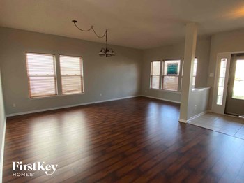 12995 Star Dr 5 Beds House for Rent - Photo Gallery 2