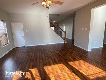 12995 Star Dr 5 Beds House for Rent - Photo Gallery 4