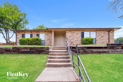 1300 Royal Oak Drive 4 Beds Apartment for Rent