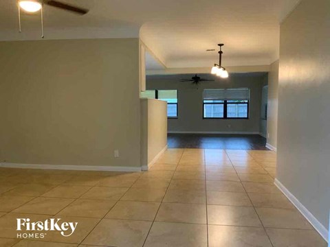 1302 Crest Dr 3 Beds Apartment for Rent
