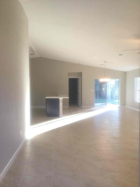 1316 SW Babcock Avenue 4 Beds Apartment for Rent