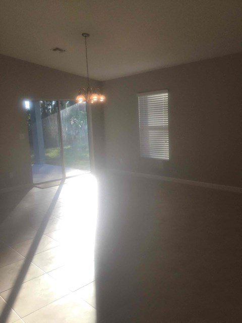 1316 SW Babcock Avenue 4 Beds Apartment for Rent