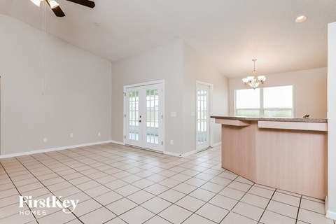 1323 Arrowhead Ct 3 Beds Apartment for Rent