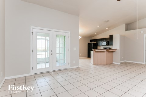 1323 Arrowhead Ct 3 Beds Apartment for Rent