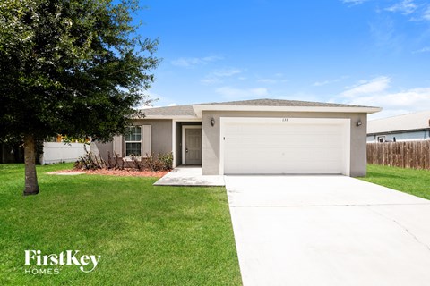 1351 SW Amboy Avenue 4 Beds Apartment for Rent