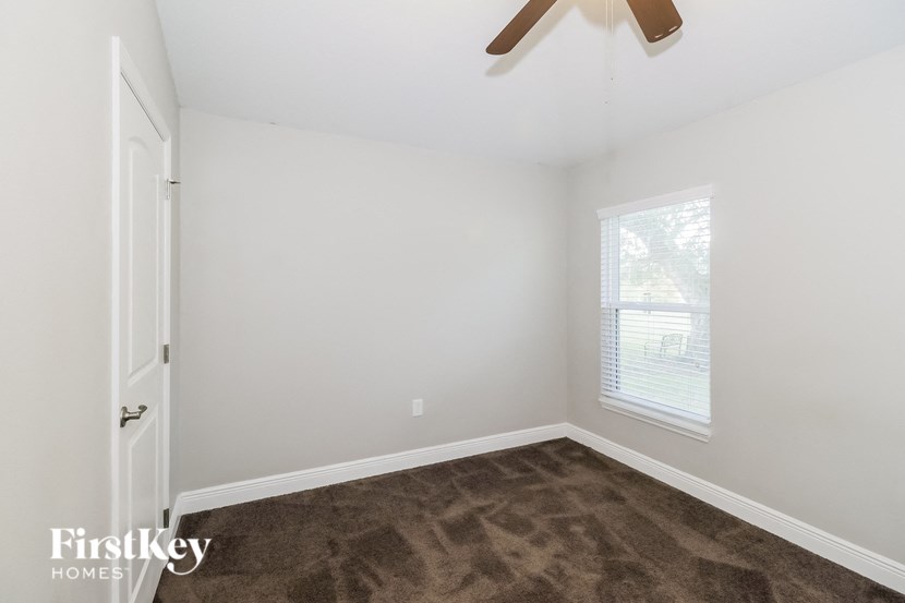 13546 Niti Dr Studio House for Rent - Photo Gallery 12