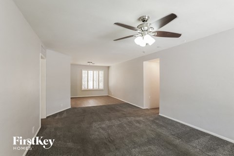 1357 W SELLS Dr 4 Beds Apartment for Rent