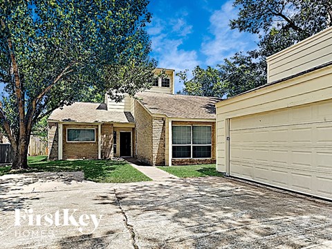 13818 Lynwood Ln 3 Beds Apartment for Rent