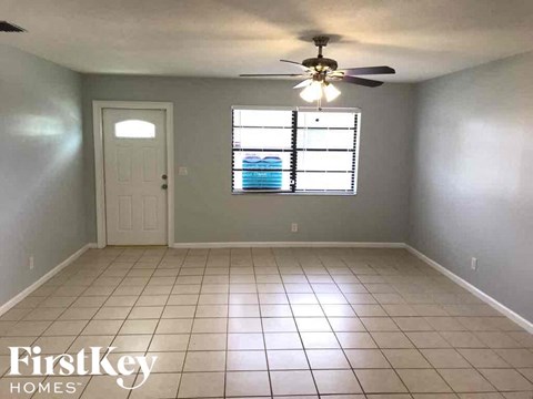 1389 Meadowbrook Dr 4 Beds Apartment for Rent