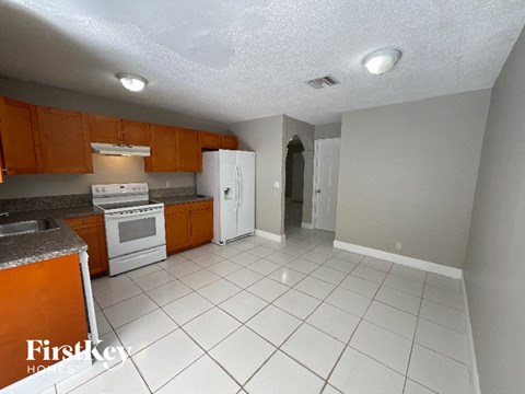 1389 SW 24 Ave 3 Beds Apartment for Rent