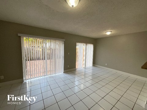 13921 Sw 173 Terrace 4 Beds Apartment for Rent