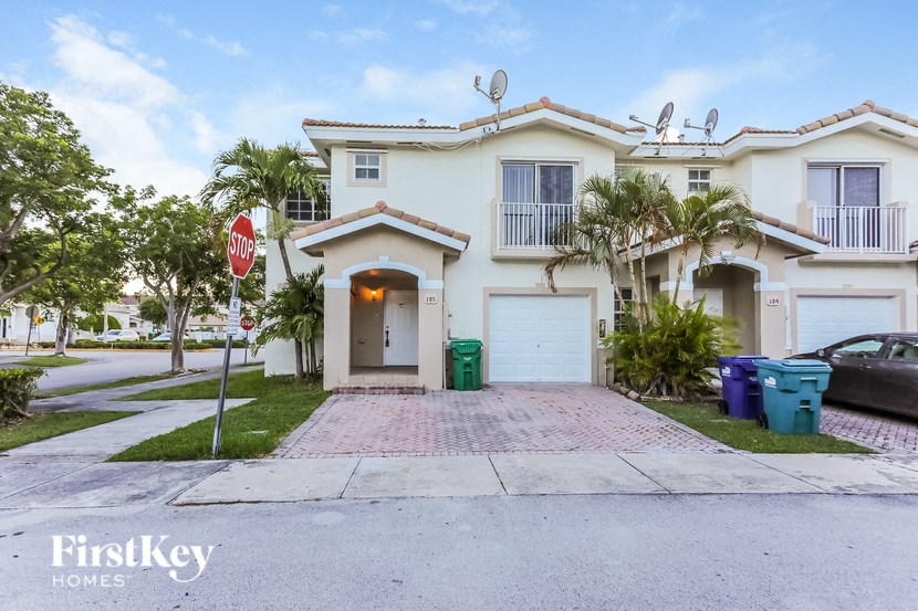 14000 Sw 260 Street #105 4 Beds House for Rent - Photo Gallery 1