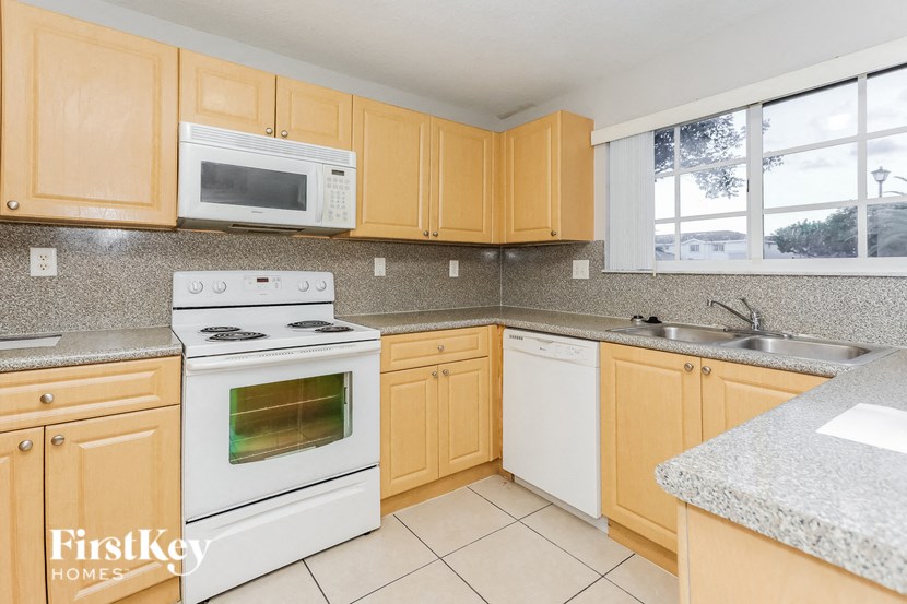 14000 Sw 260 Street #105 4 Beds House for Rent - Photo Gallery 7