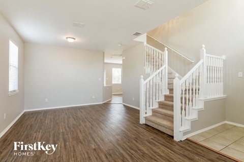 1412 Pine Ridge Rd 4 Beds Apartment for Rent