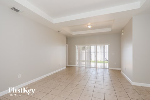 14200 Sw 132 Avenue 3 Beds Apartment for Rent