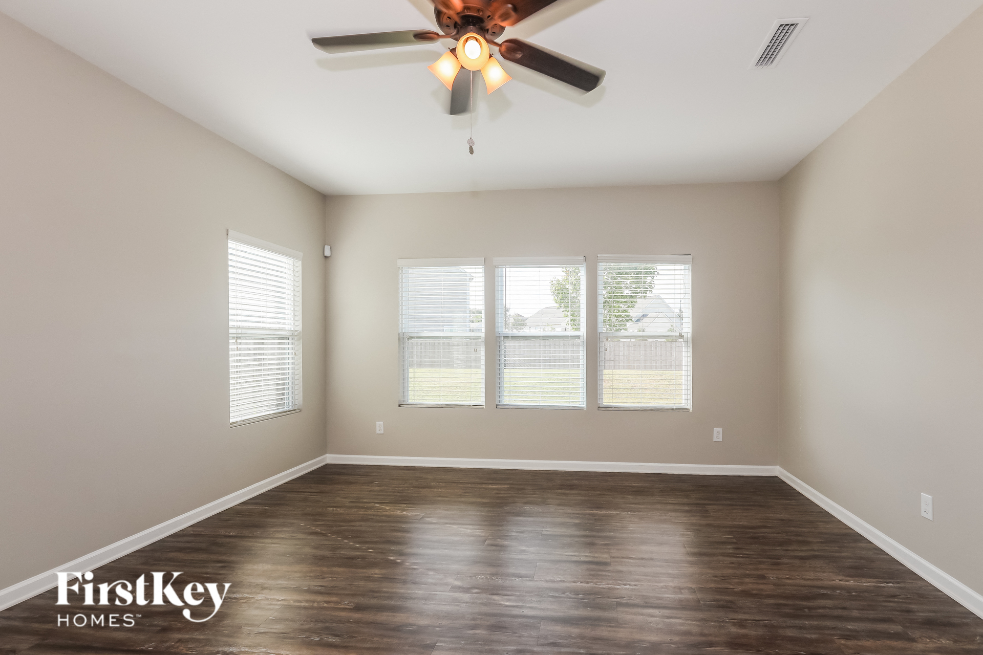 14322 Lake Crossing Dr Charlotte, NC 28278