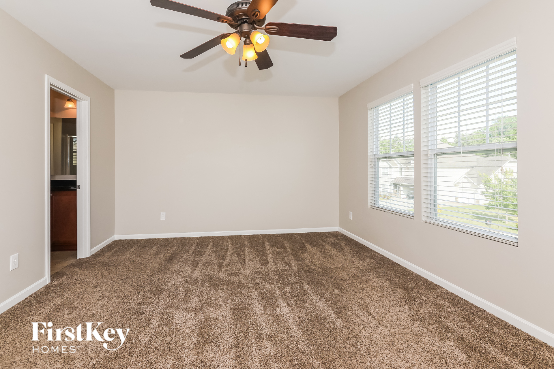 14322 Lake Crossing Dr Charlotte, NC 28278