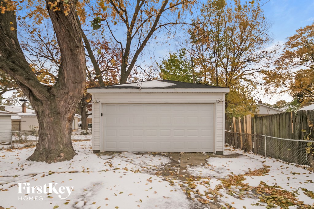 14525 Dobson Ave 3 Beds House for Rent - Photo Gallery 17