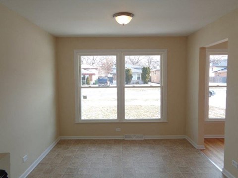 14812 Ellis Ave 3 Beds Apartment for Rent