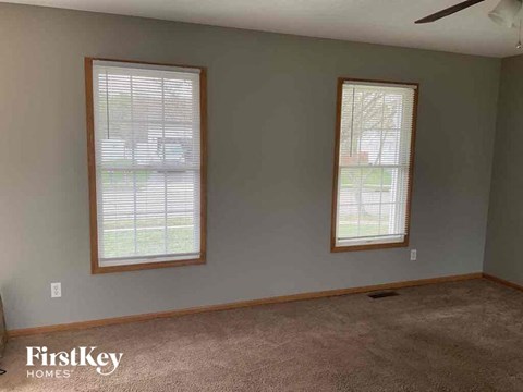 1488 W Quail Run Drive 3 Beds Apartment for Rent