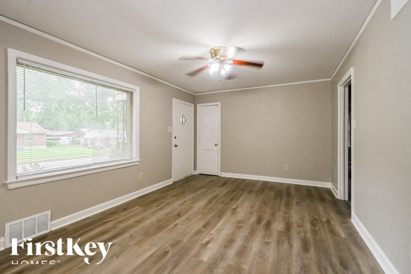 1493 Fox 3 Beds House for Rent - Photo Gallery 3