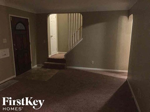 1494 Clovernoll Dr 4 Beds Apartment for Rent