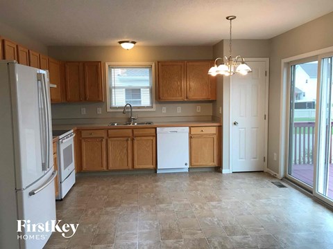 1504 E Quail Run Drive 3 Beds Apartment for Rent