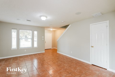 15214 Lance Circle 3 Beds Apartment for Rent