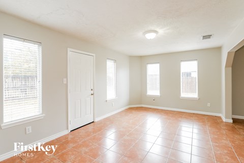 15214 Lance Circle 3 Beds Apartment for Rent