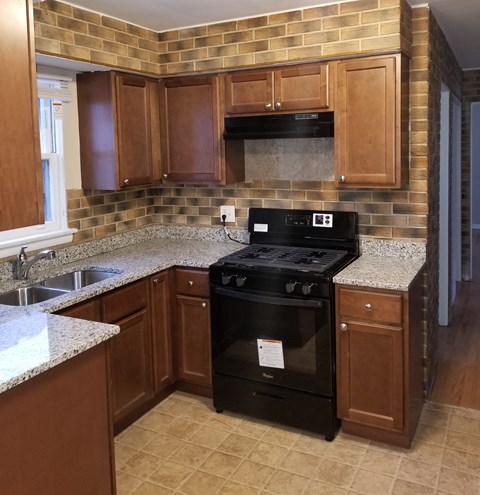 1526 Mandel Ave 3 Beds Apartment for Rent