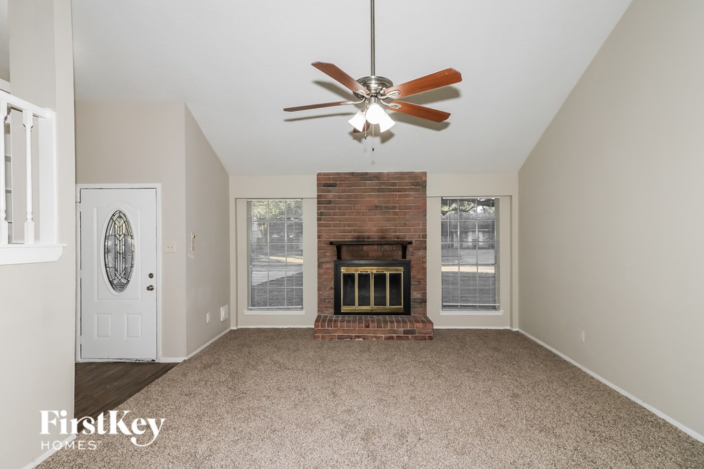 15310 Meadow Village Drive 3 Beds House for Rent - Photo Gallery 3