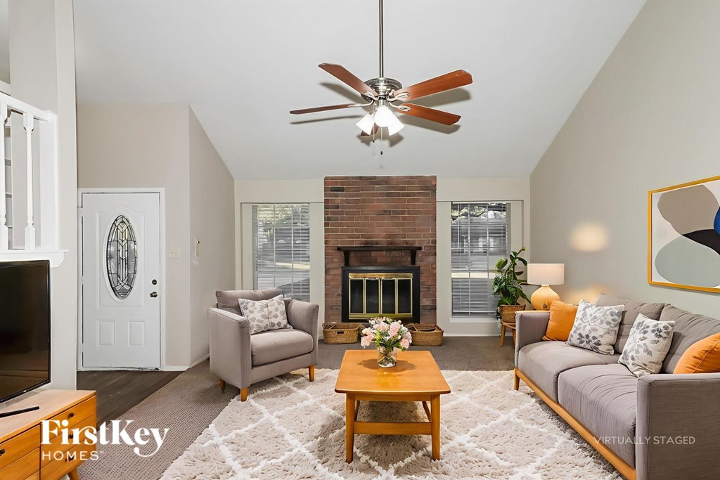 15310 Meadow Village Drive 3 Beds House for Rent - Photo Gallery 4