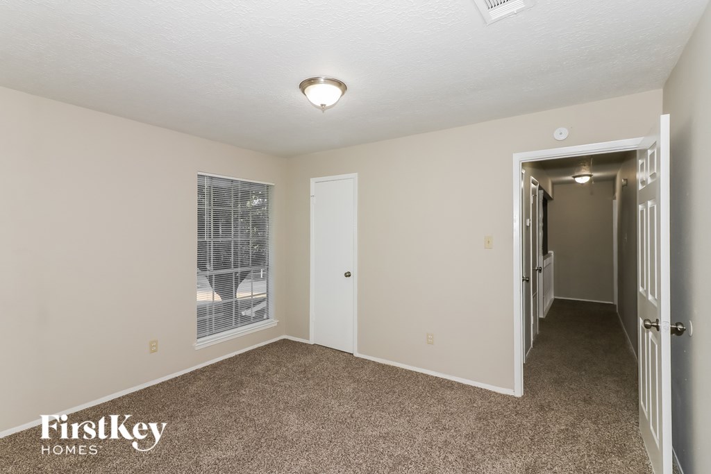 15310 Meadow Village Drive 3 Beds House for Rent - Photo Gallery 16