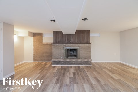 15450 Elm St 3 Beds Apartment for Rent