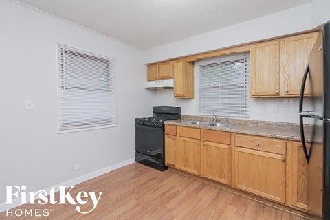 15450 Elm St 3 Beds Apartment for Rent