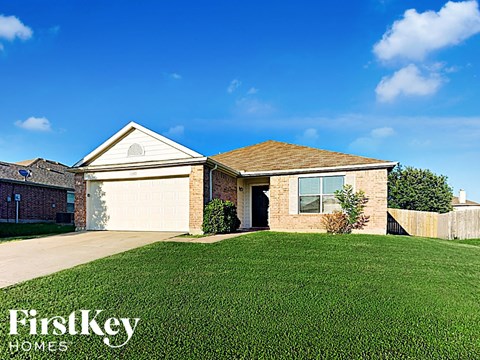 1600 Shady Shores Dr 4 Beds Apartment for Rent
