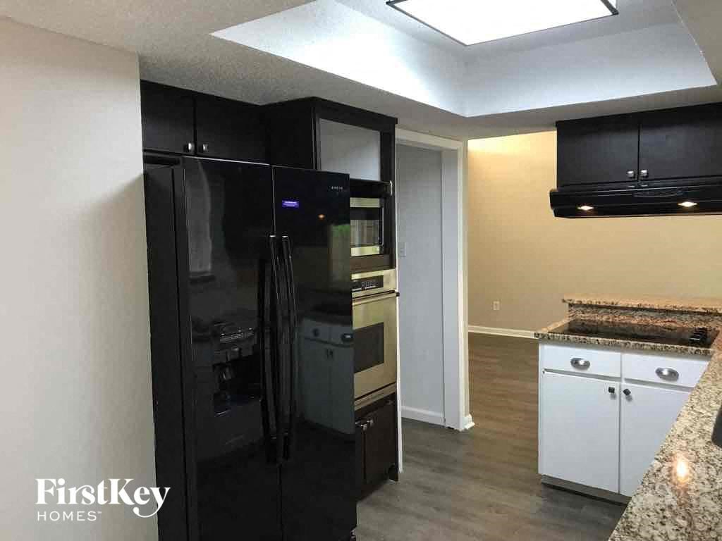 1602 Geraldine Ln 3 Beds House for Rent - Photo Gallery 9