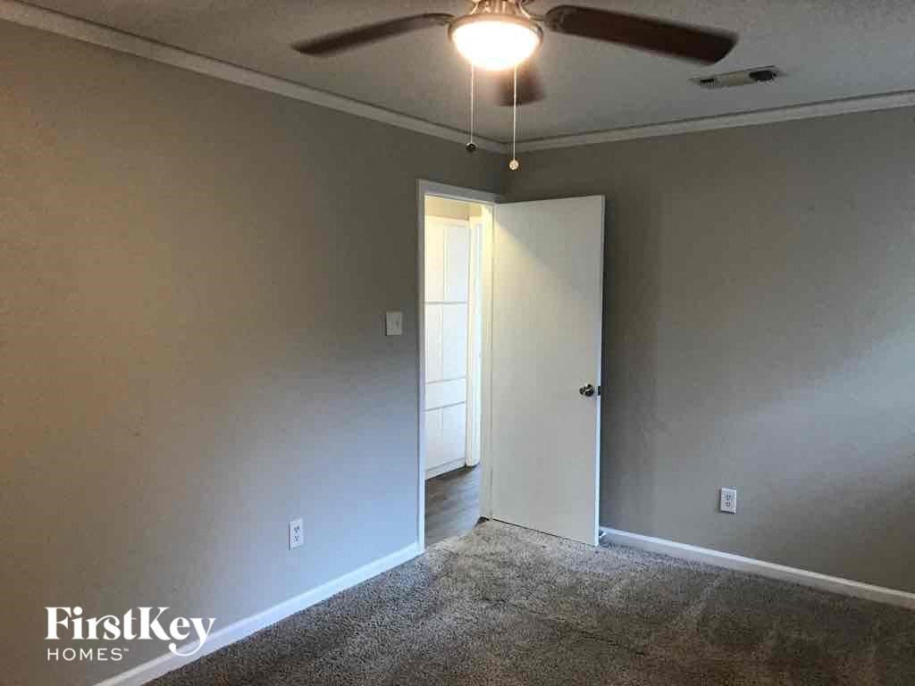 1602 Geraldine Ln 3 Beds House for Rent - Photo Gallery 10