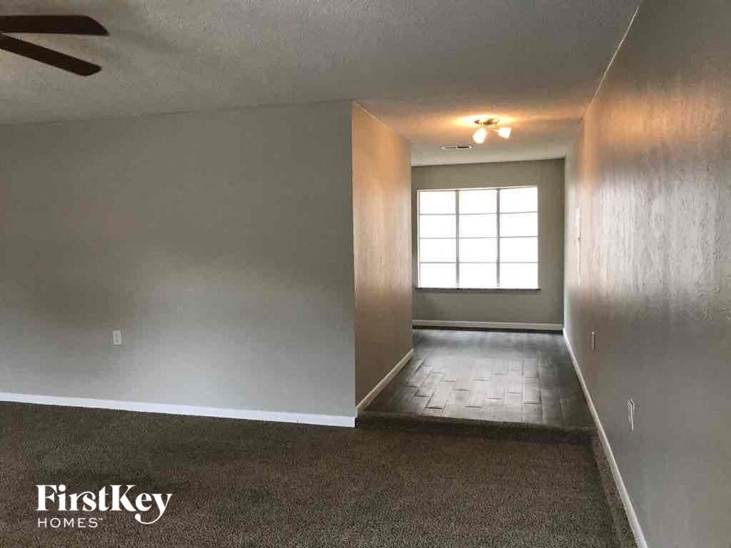 1602 Geraldine Ln 3 Beds House for Rent - Photo Gallery 3