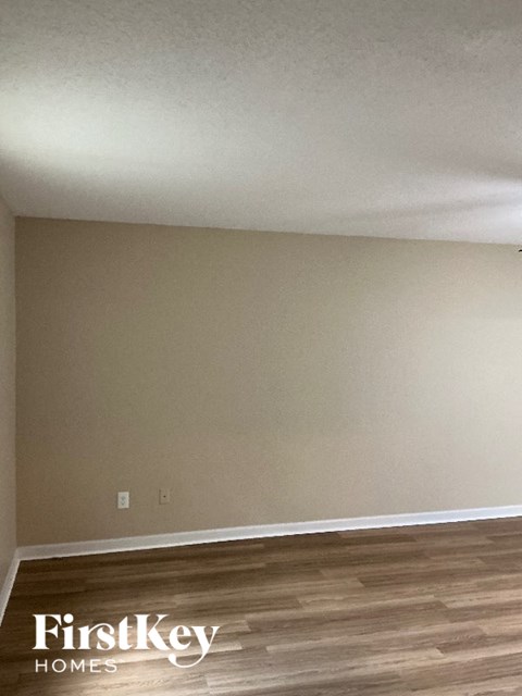 1606 Raybrad Dr 3 Beds Apartment for Rent