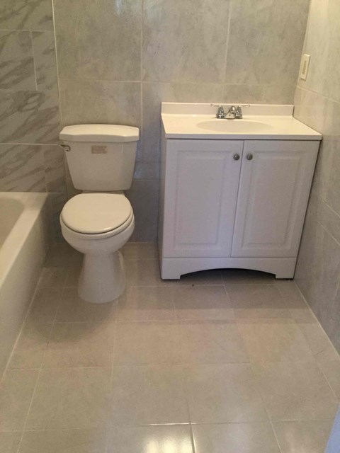 1608 NW 15Th Ct 4 Beds Apartment for Rent