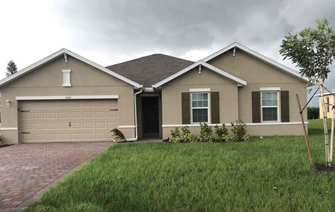 1609 SW 25Th Lane 4 Beds Apartment for Rent