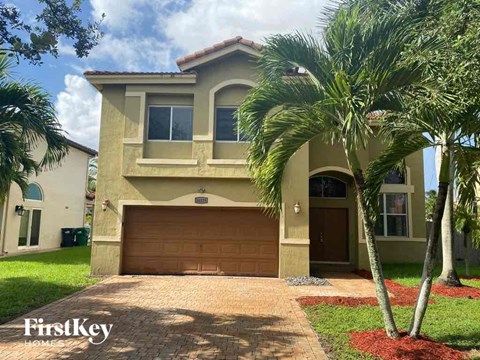 16119 Sw 61 Lane 5 Beds Apartment for Rent