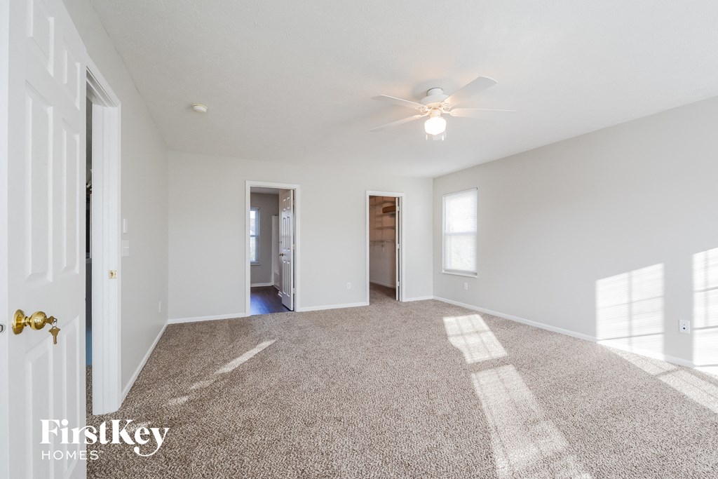 1620 Blackmore Dr Indianapolis, IN 46231
